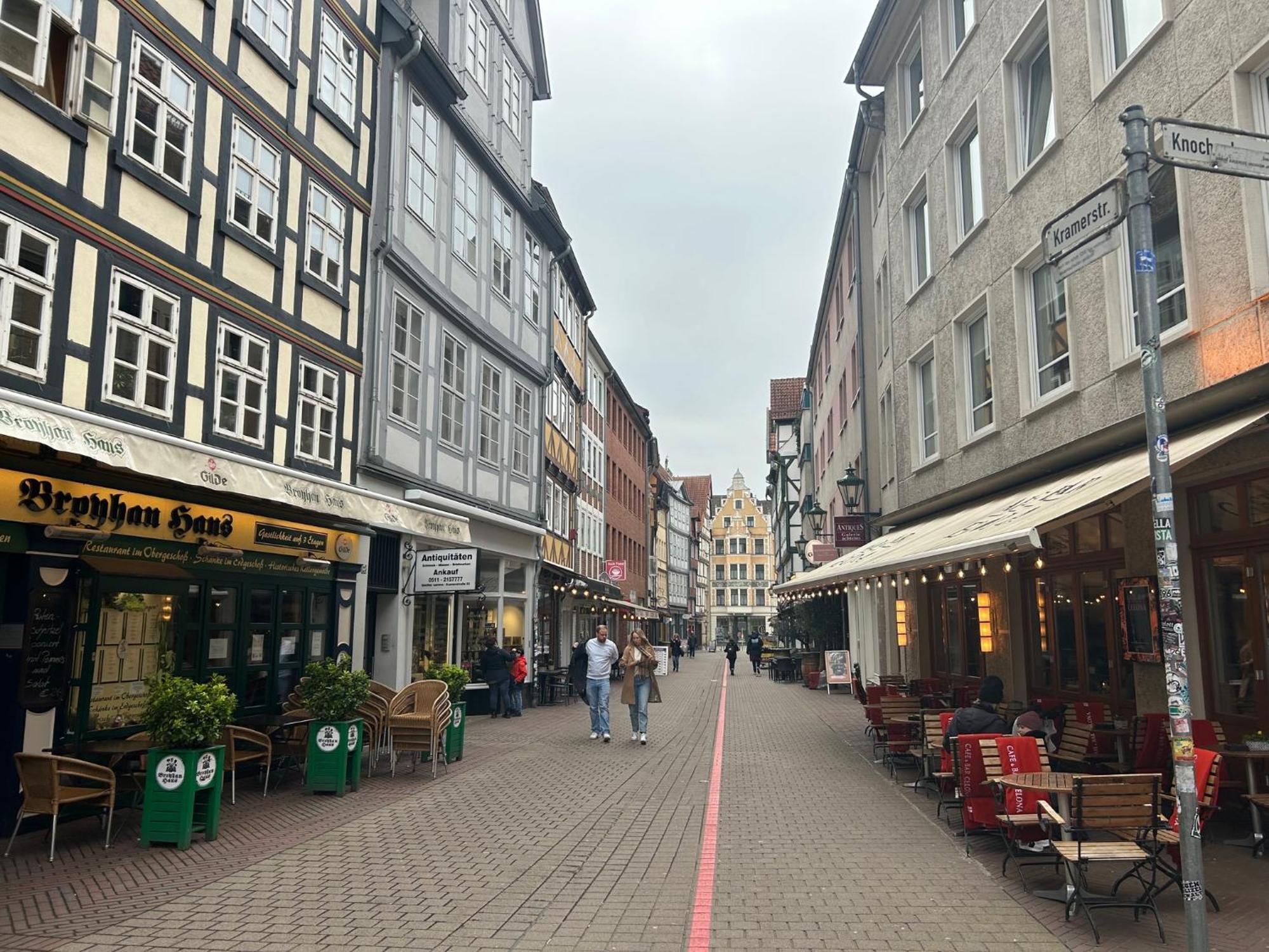 Eich-Penthouse, Zentral Am Stadtwald Mit Ausblick Ueber Die Stadt, 24H Self Check-In, Netflix, Disneyplus Хановер Екстериор снимка